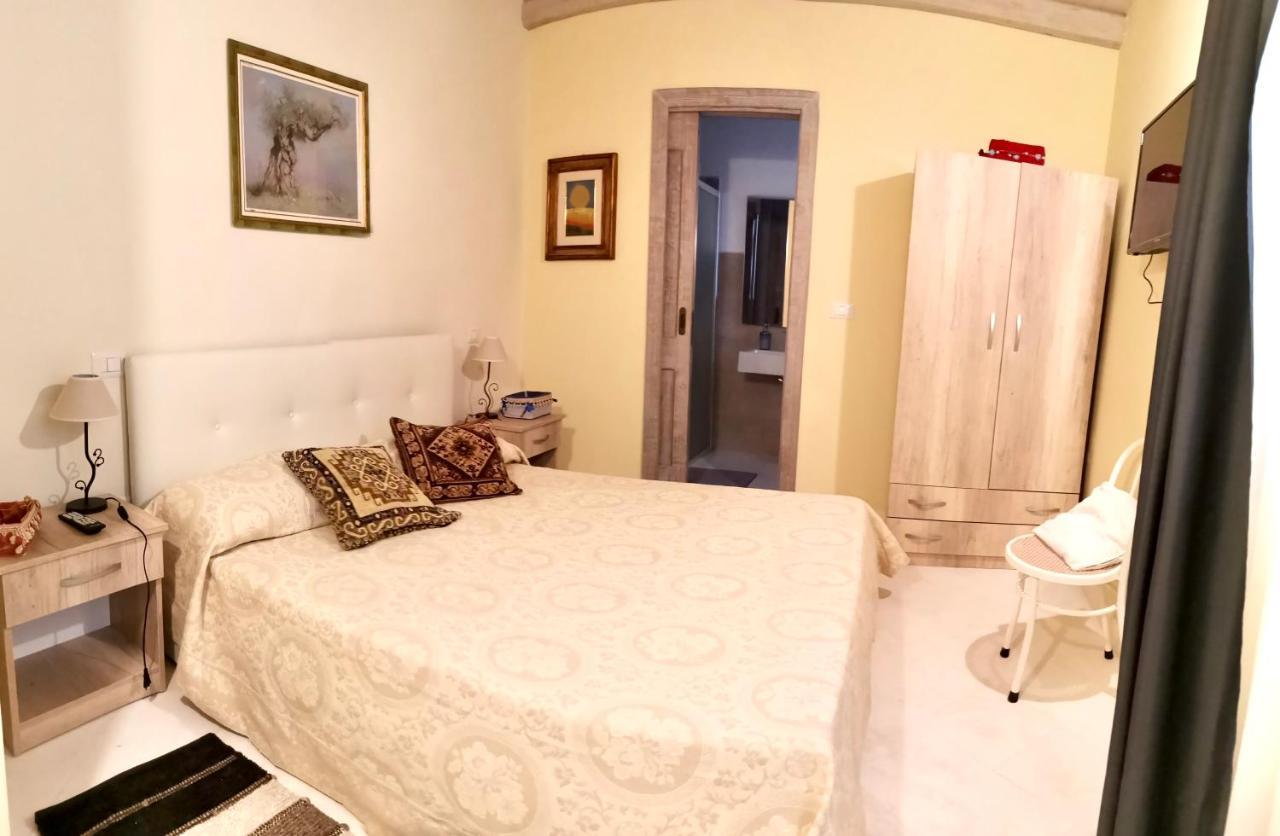 Dimora Vico Dei Nohi Bed & Breakfast เลชเช ภายนอก รูปภาพ